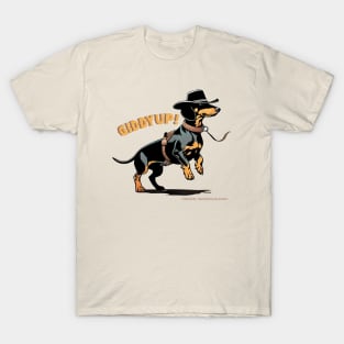 GIDDYUP! Black Tan Dachshund wearing cowboy hat & saddle T-Shirt